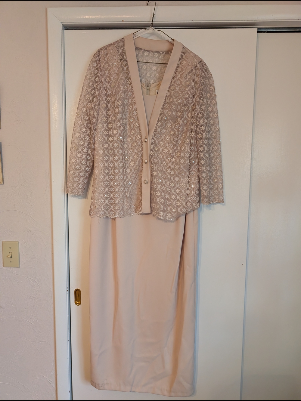 Beige Classic Mother of Bride Formal - Sz 18